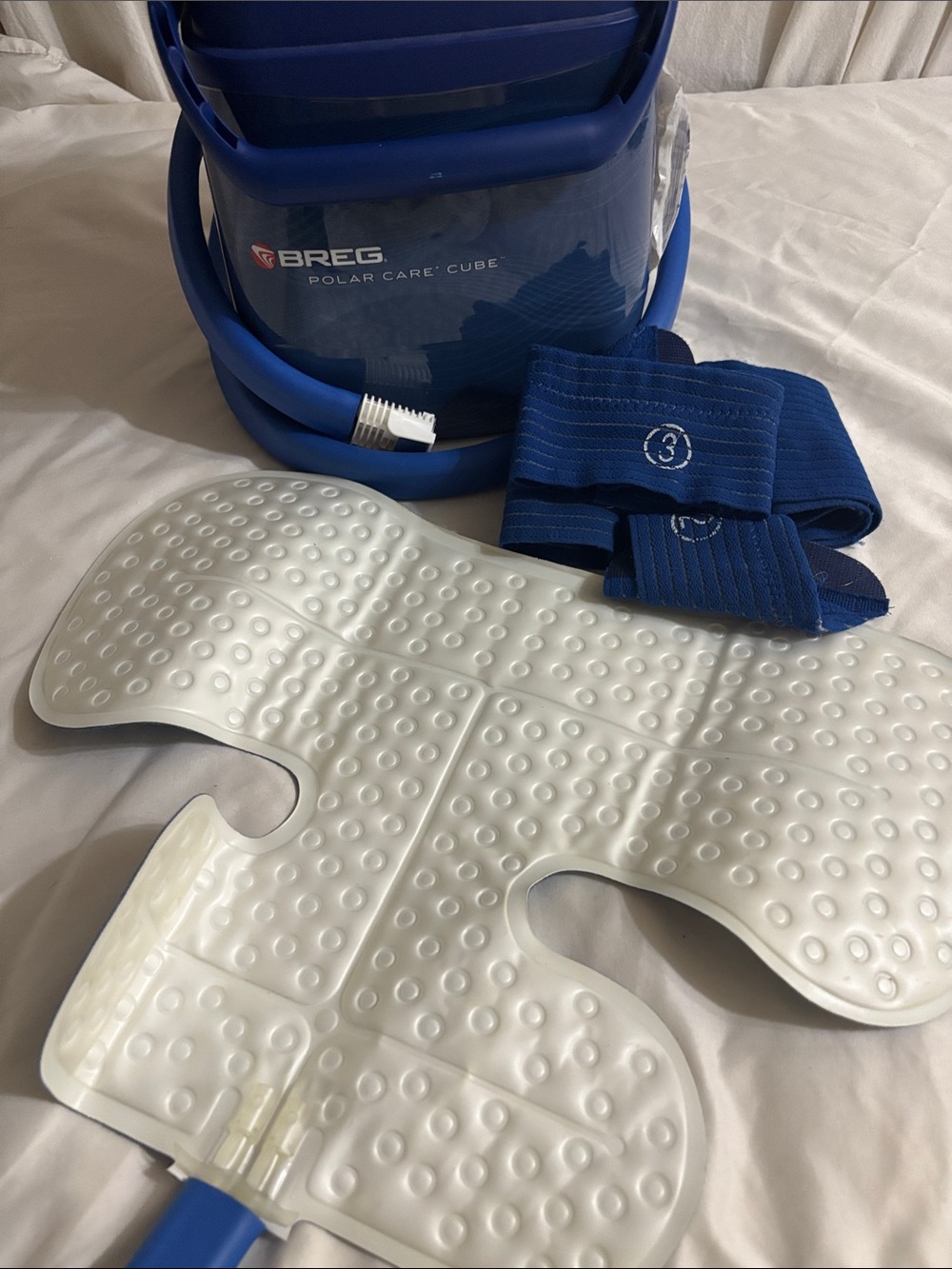 Breg Polar Care Cube Cold Therapy Unit with Blue Straps and White shoulder Pad